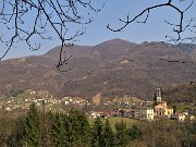 52 Vista panoramica su Poscante e i suoi monti